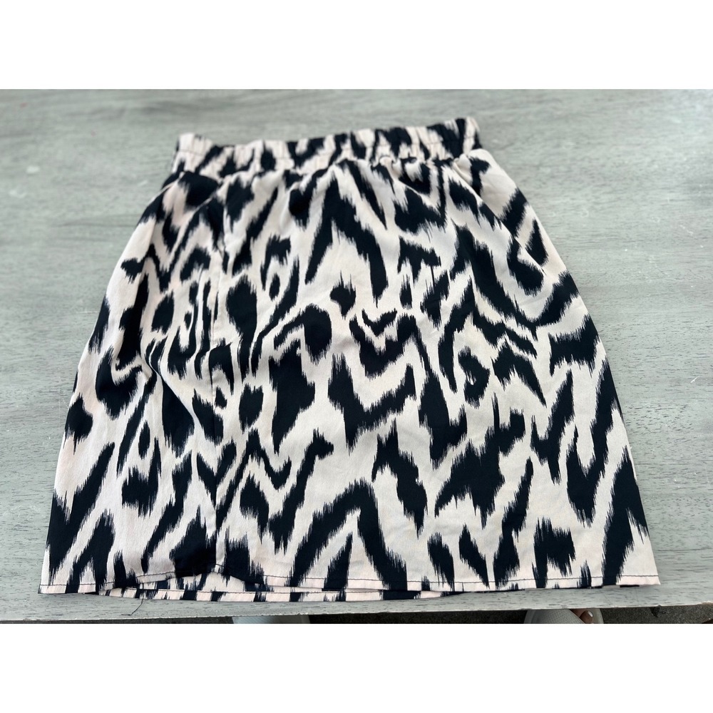 Moonlight Black Cream Ikat Animal Print Elastic Waist Mini Skirt XS
